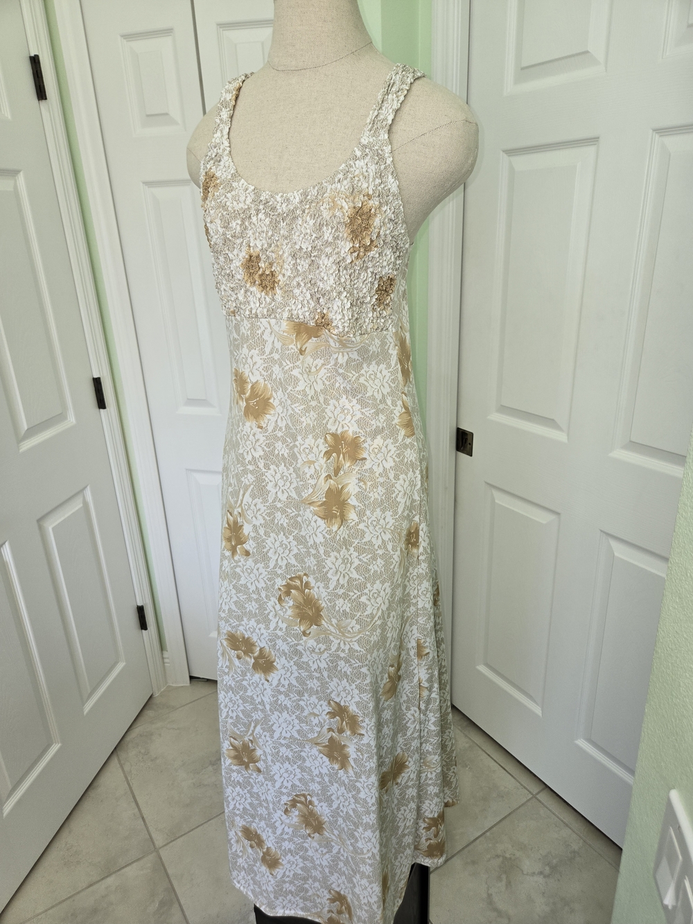 Y2K Up Front Babydoll White and Tan Floral Lace Print Maxi Slip Dress SL M